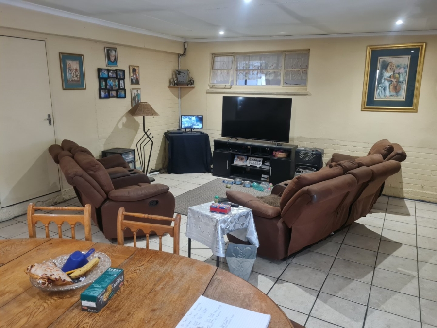 4 Bedroom Property for Sale in Noordhoek Free State